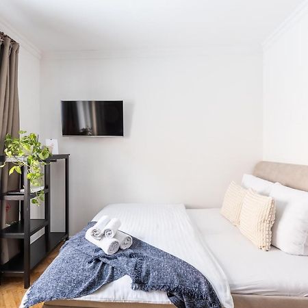 Crystal Apartment Прага Экстерьер фото