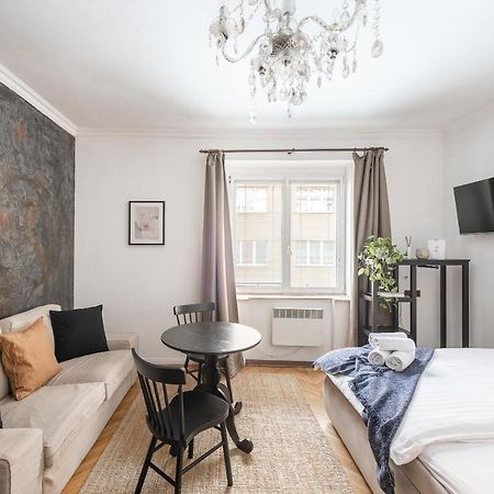 Crystal Apartment Прага Экстерьер фото