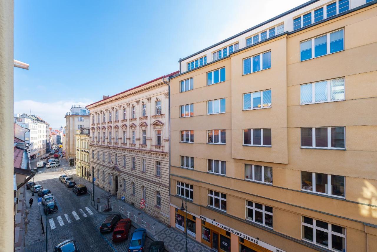 Crystal Apartment Прага Экстерьер фото
